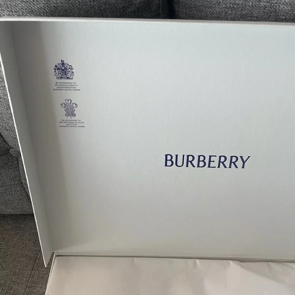 Burberry Baby Boy EKD 2-Piece Gift Set White 6M NWT Box